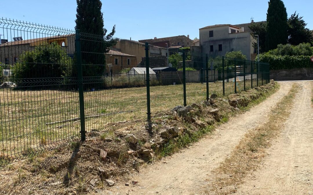 Figueres Vallat amb Porta